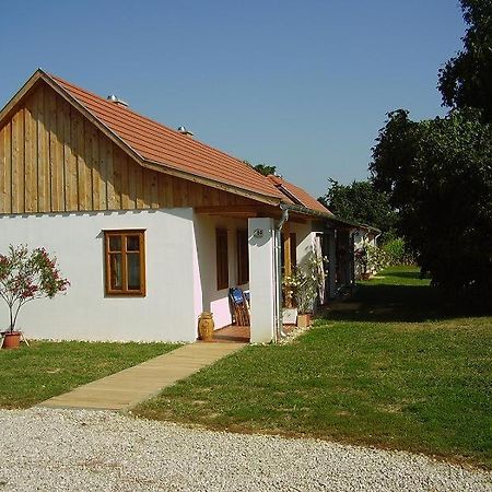 Martonvendeghaz 1 Vila Gelse Exterior foto